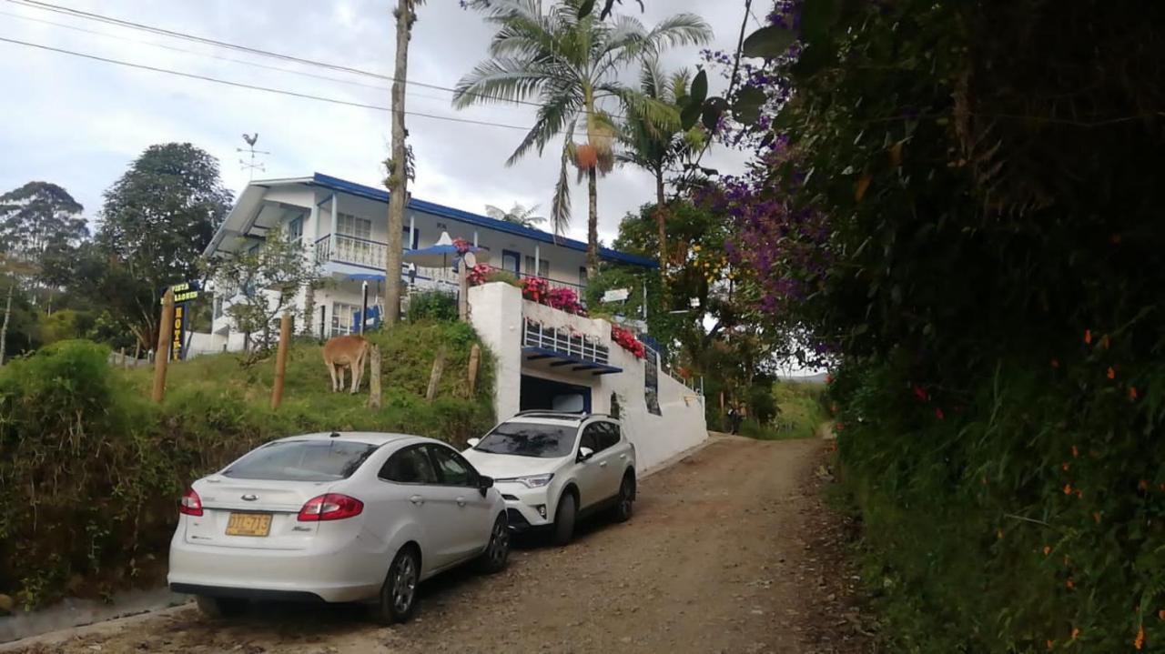 Hotel Vista Farallones คาร์ดิน ภายนอก รูปภาพ