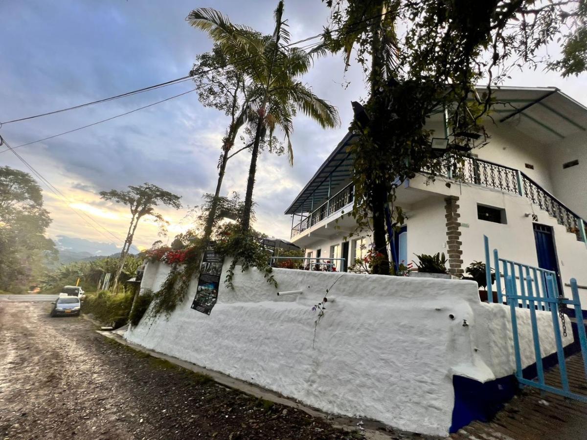 Hotel Vista Farallones คาร์ดิน ภายนอก รูปภาพ