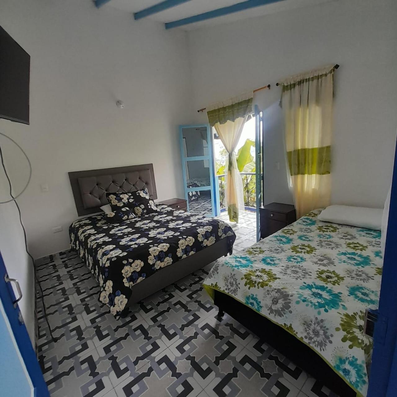 Hotel Vista Farallones คาร์ดิน ภายนอก รูปภาพ